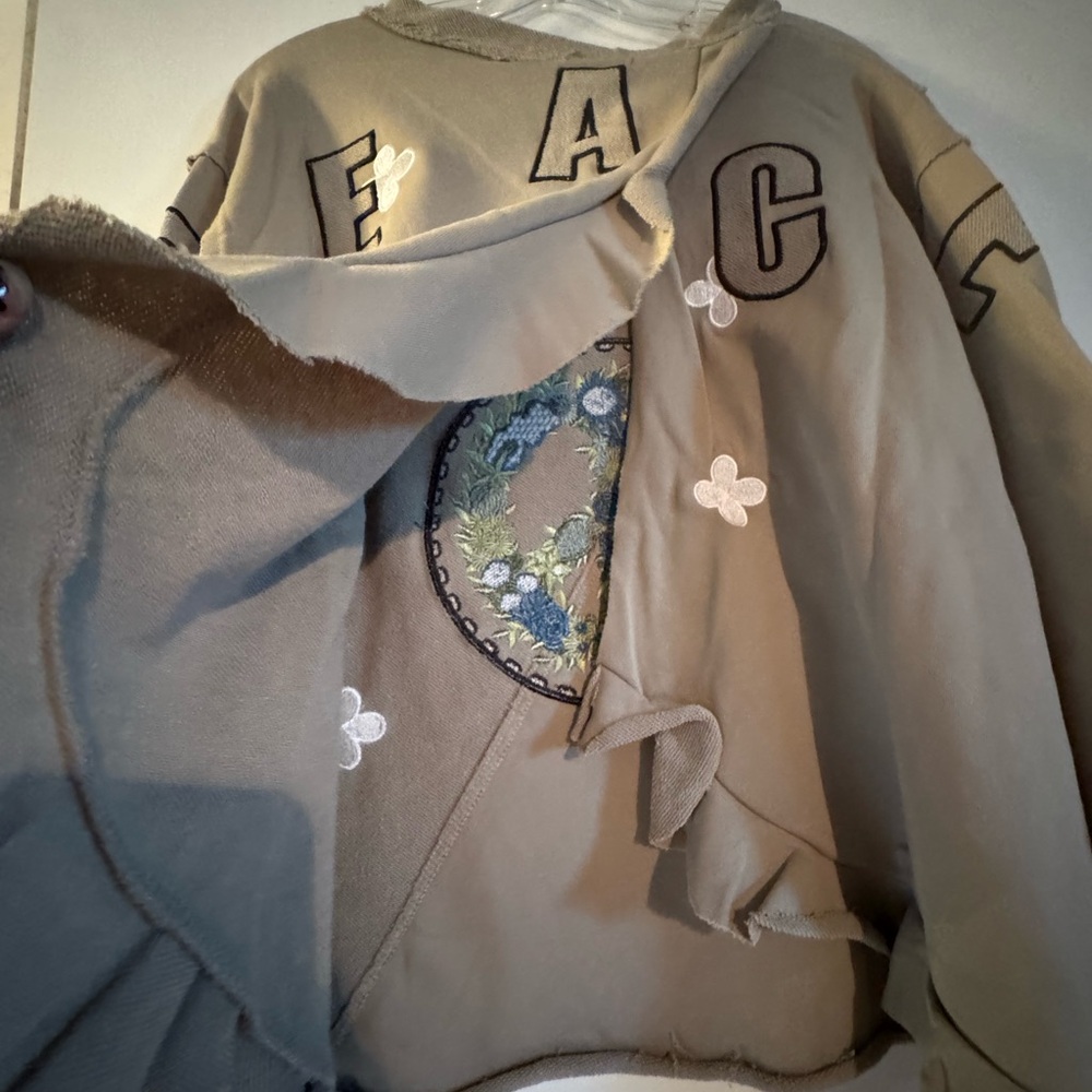 Brand New Pol Peace Sign Sweatshirt with Floral Accents - Picture 6 of 8